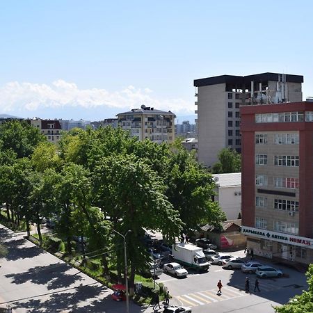 Studio Boutique Apartment Bishkek Exterior photo