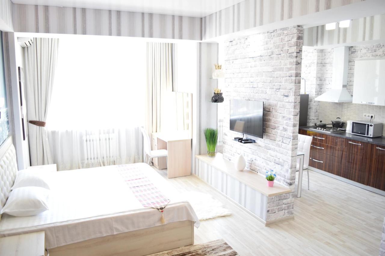Studio Boutique Apartment Bishkek Exterior photo